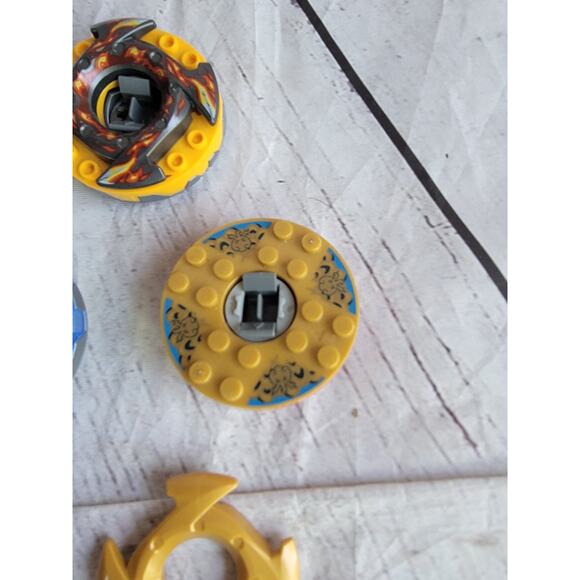 Lego Ninjago Spinner Lot Of 9 Bases And Tops - Picture 6 of 7